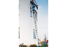 scala a sfilo in alluminio  scala a sfilo in alluminio